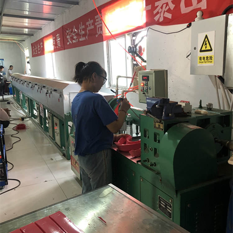硅膠擠出機(jī)IMG_5352_副本_副本.jpg
